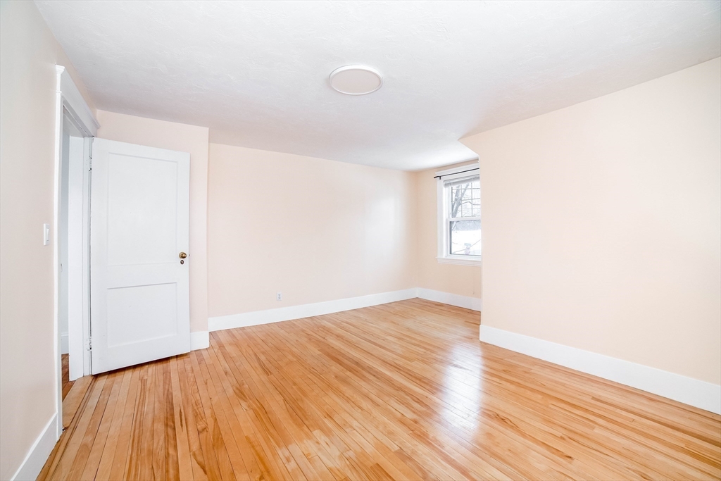 110 Beverly Road Worcester, MA 01605 - Photo 22 of 26