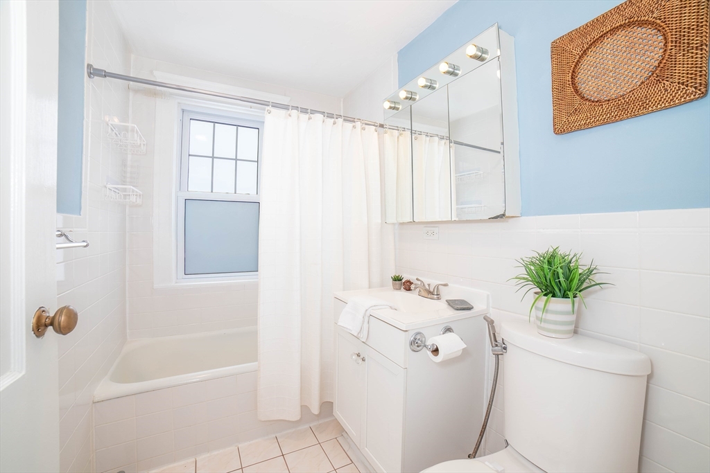 110 Beverly Road Worcester, MA 01605 - Photo 23 of 26