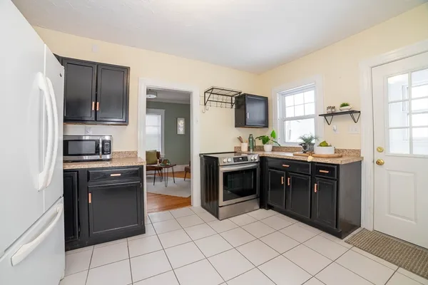 $425,000 | 110 Beverly Road, Worcester, MA 01605