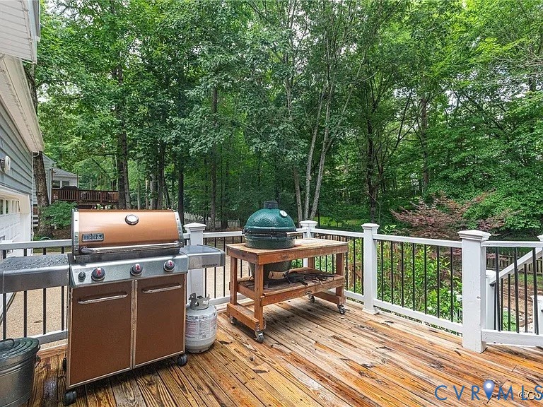 13904 Sunrise Bluff Road Midlothian, VA 23112 - Photo 37 of 45 Wooden terrace featuring a grill
