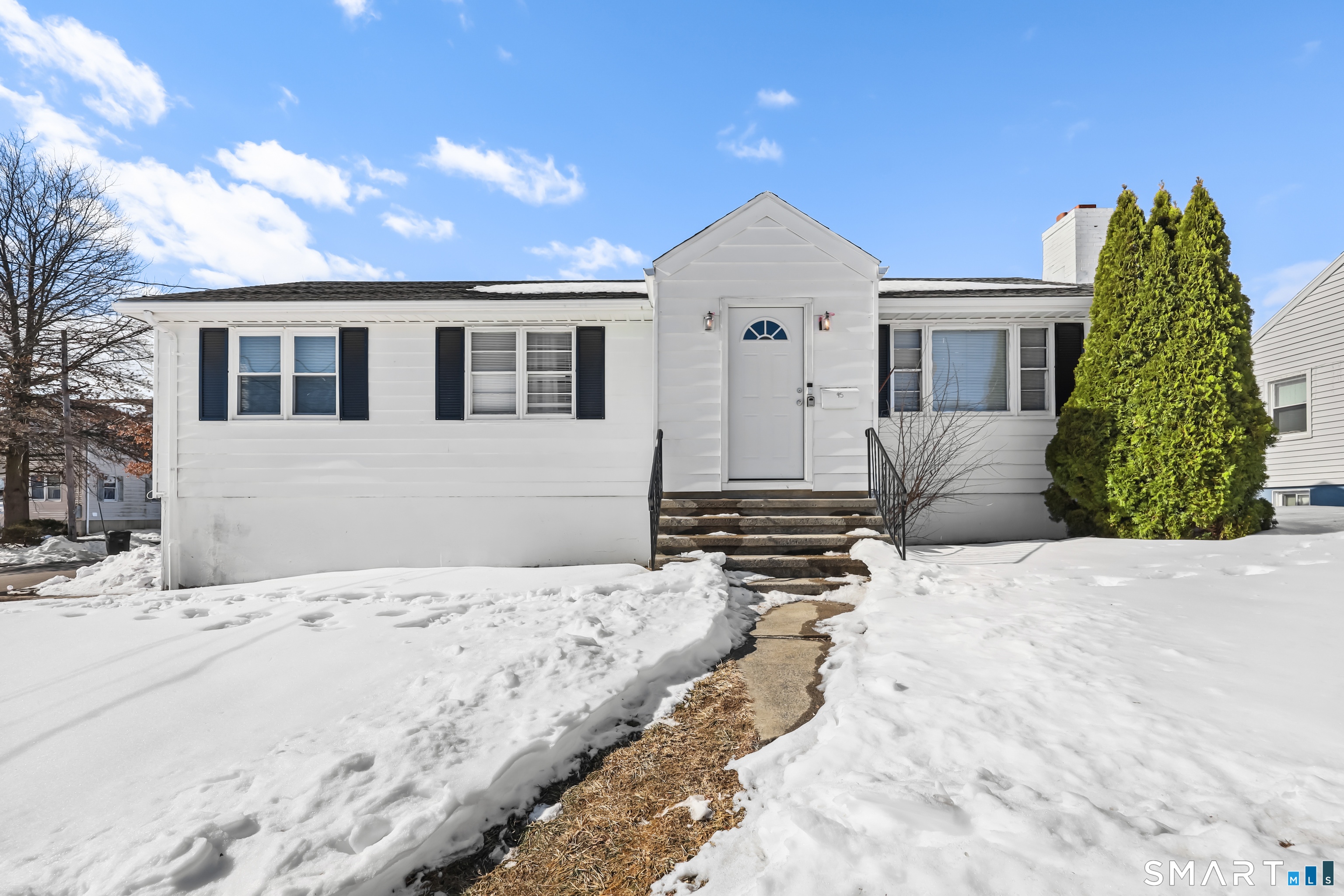 95 Alexander Avenue Bridgeport, CT 06606 - Photo 1 of 1