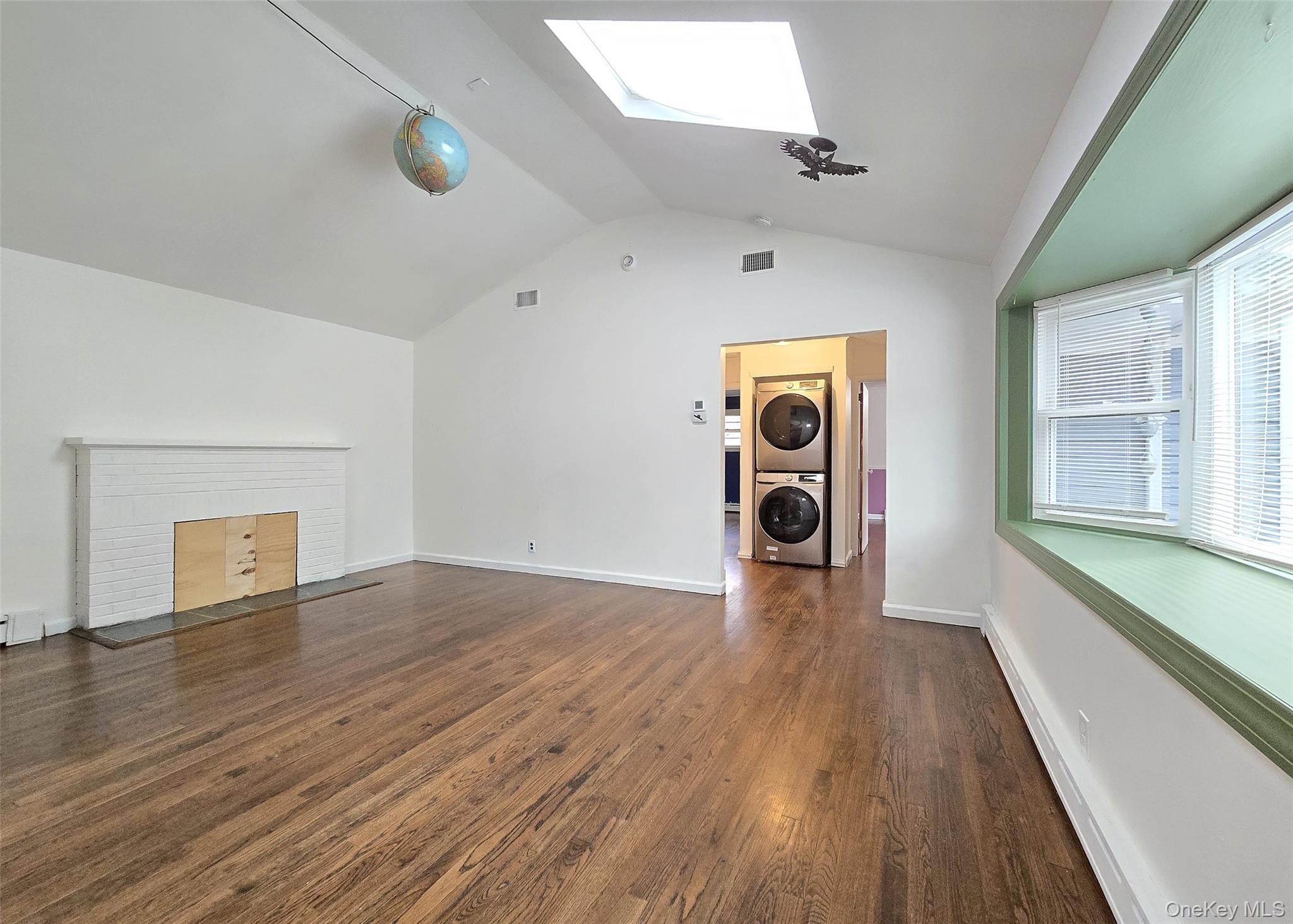 27 Forest Trail Ridge, NY 11961 - Photo 11 of 29 Large Living Rm W/Woodburning Fireplace.