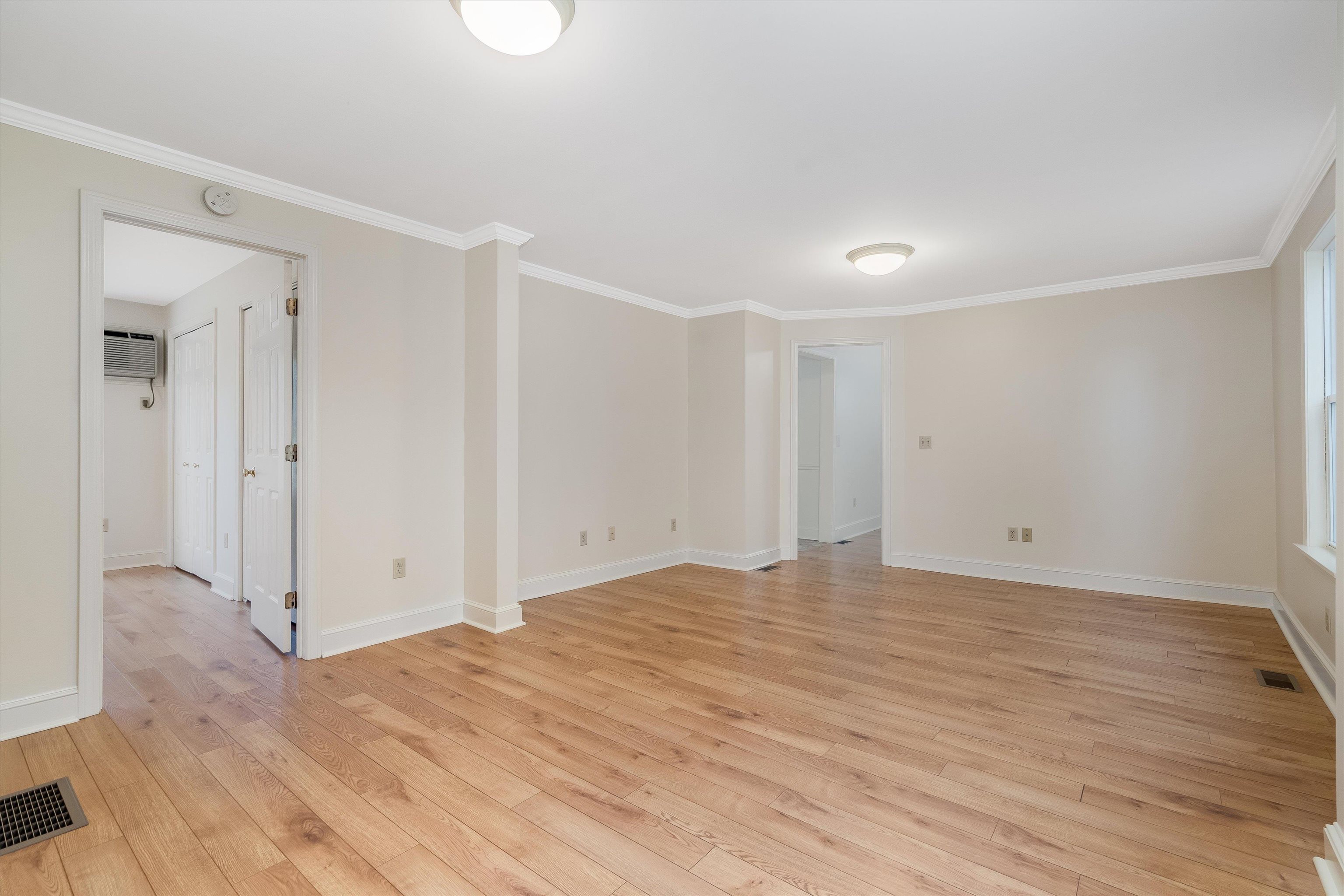 87 Lenox Avenue Manchester, NH 03103 - Photo 25 of 28