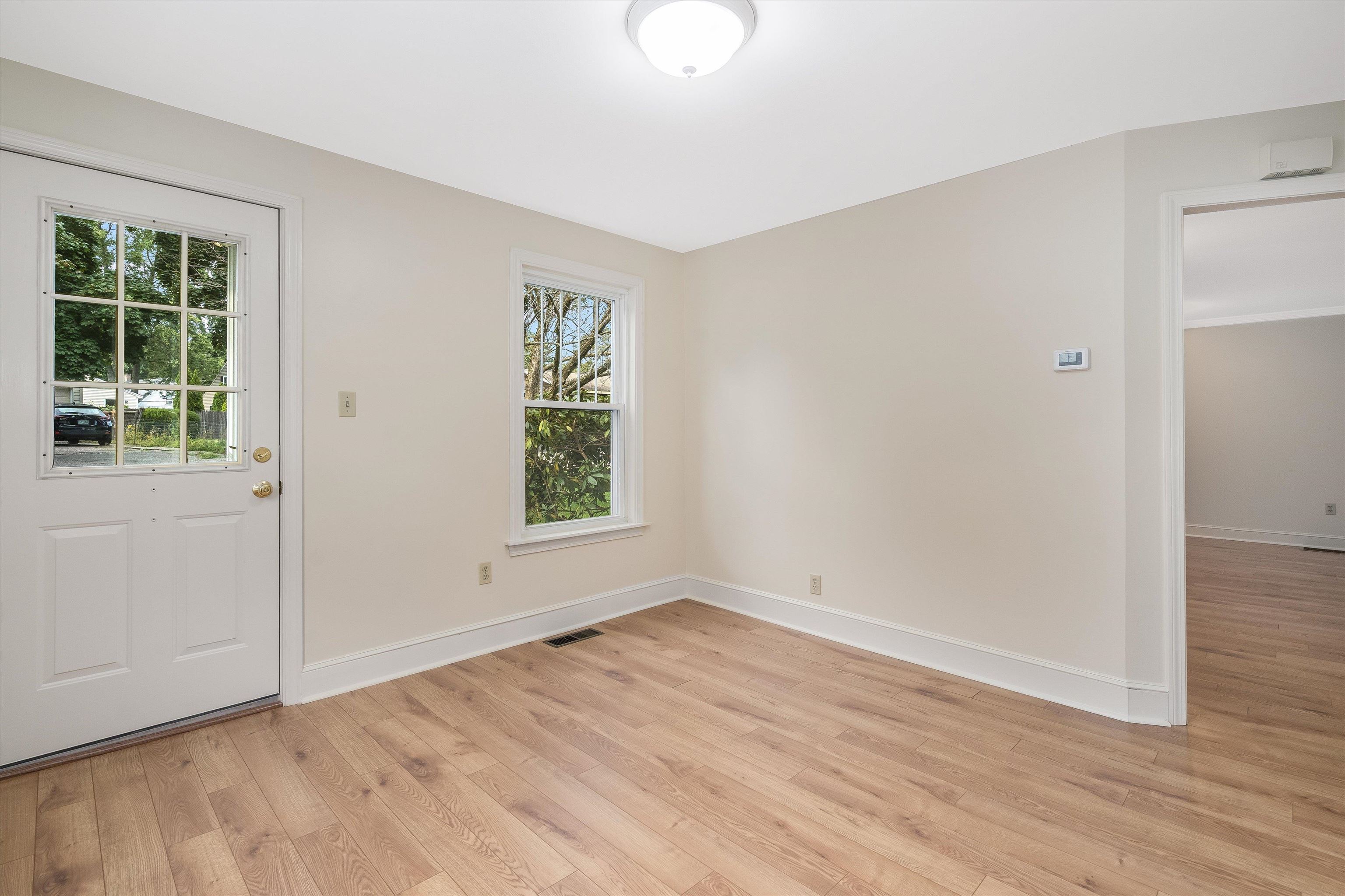 87 Lenox Avenue Manchester, NH 03103 - Photo 27 of 28