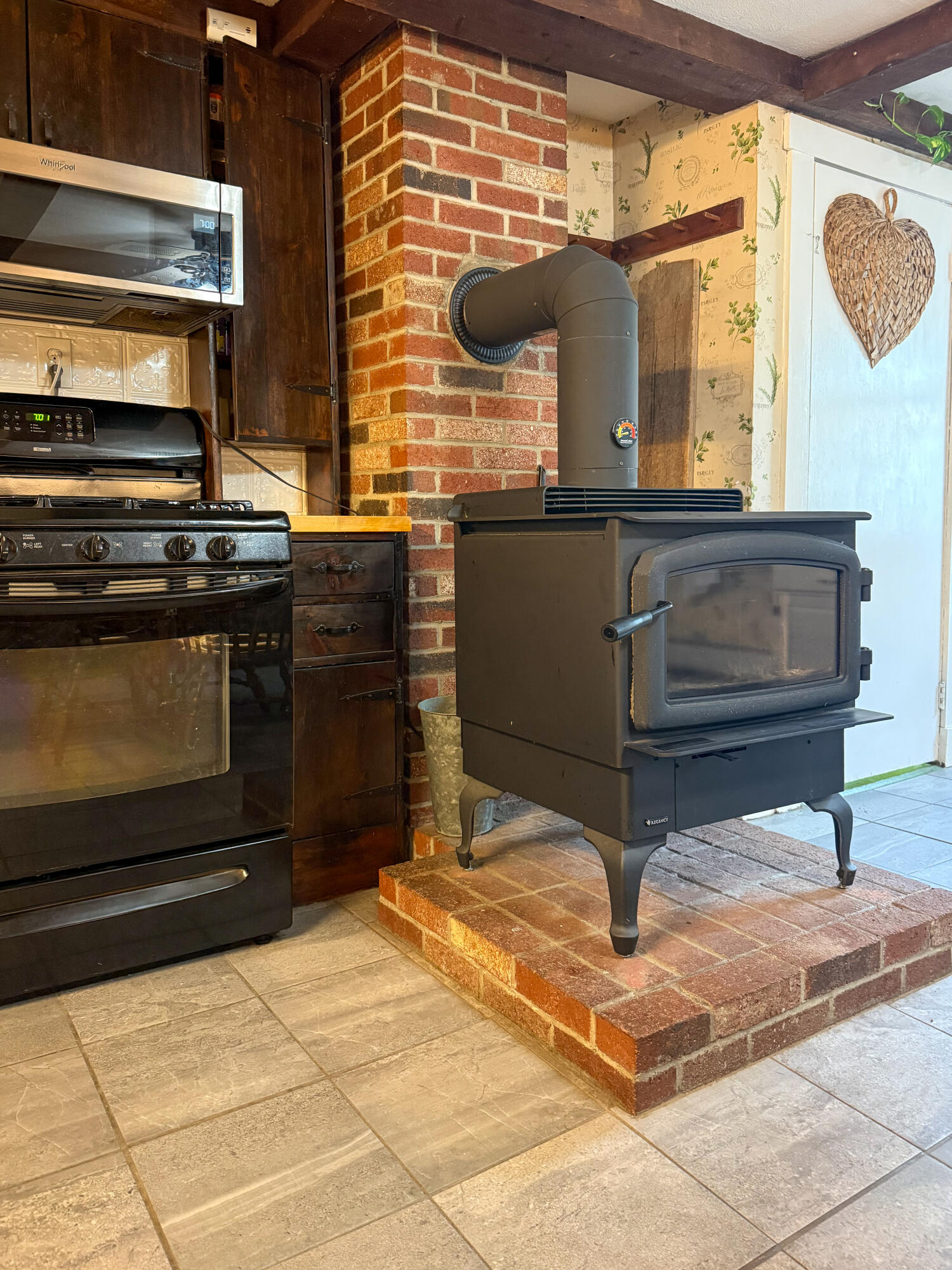 105 Main Road North Hampden, ME 04444 - Photo 15 of 53 Kitchen