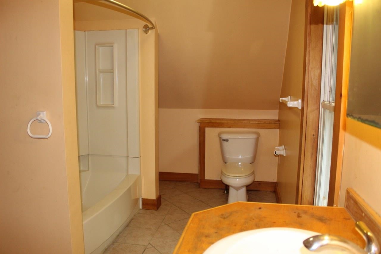 4 Crowley Drive Rockingham, VT 05101 - Photo 16 of 20 Gallery Image 16