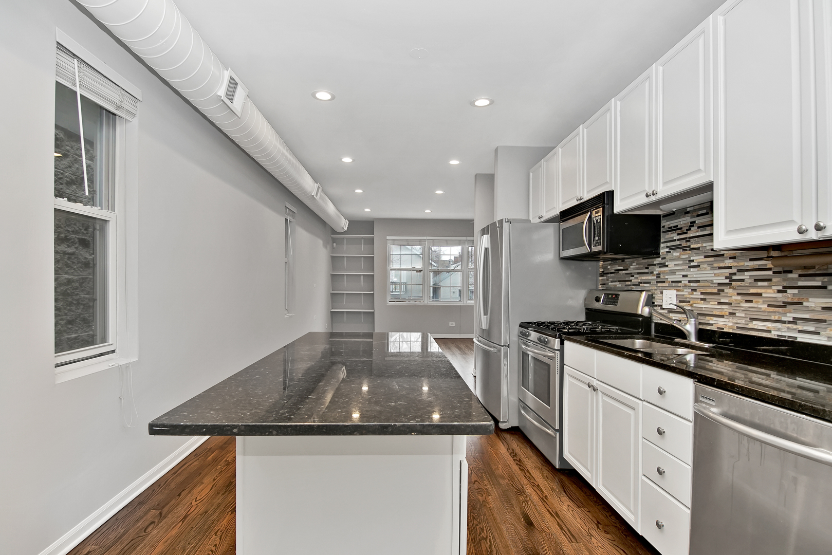 1215 North Honore Street, Unit 3 Chicago, IL 60622 - Photo 12 of 28