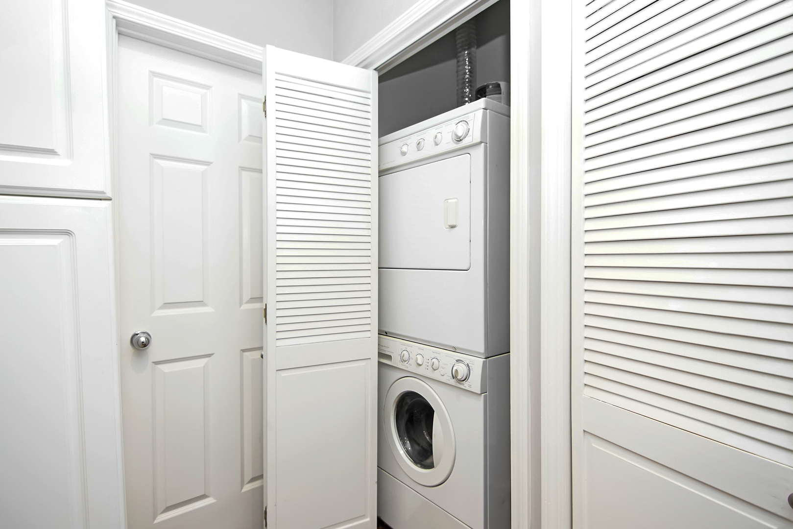 1215 North Honore Street, Unit 3 Chicago, IL 60622 - Photo 24 of 28