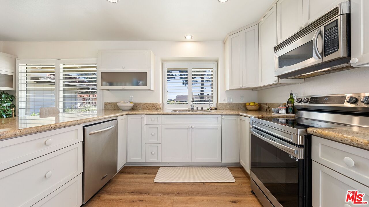 18931 Kinbrace Street Porter Ranch, CA 91326 - Photo 15 of 34