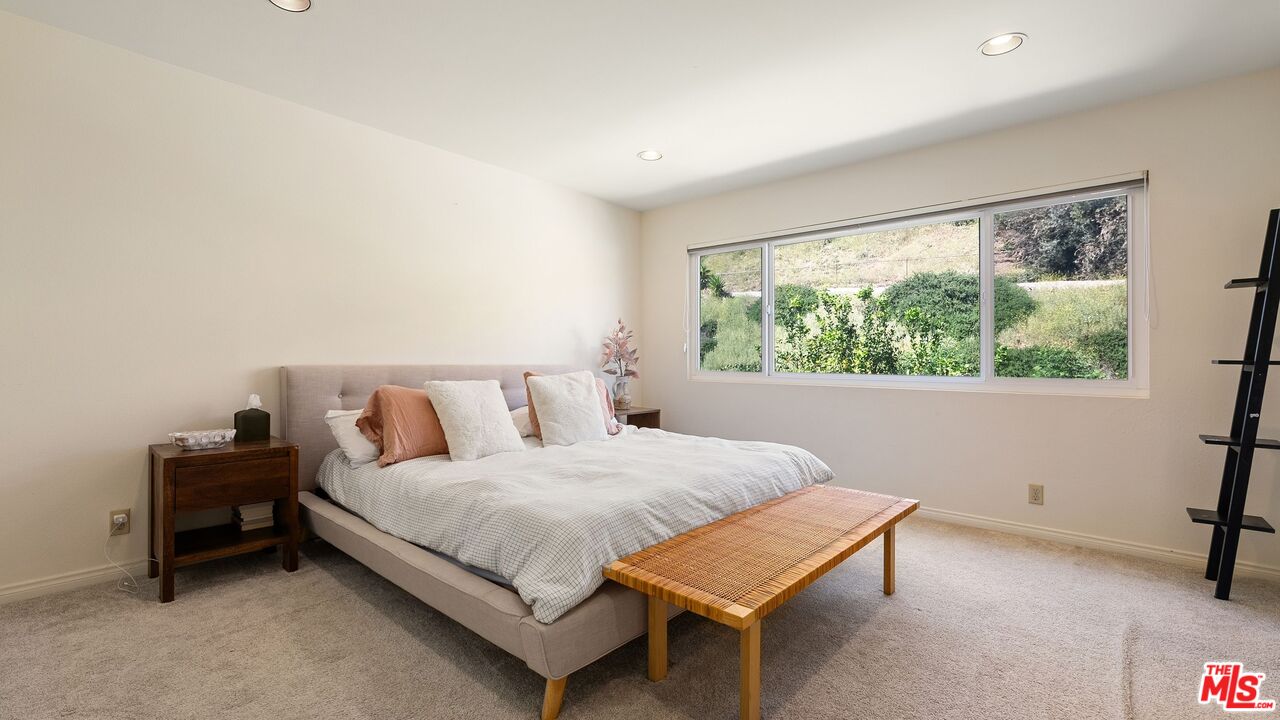 18931 Kinbrace Street Porter Ranch, CA 91326 - Photo 23 of 34