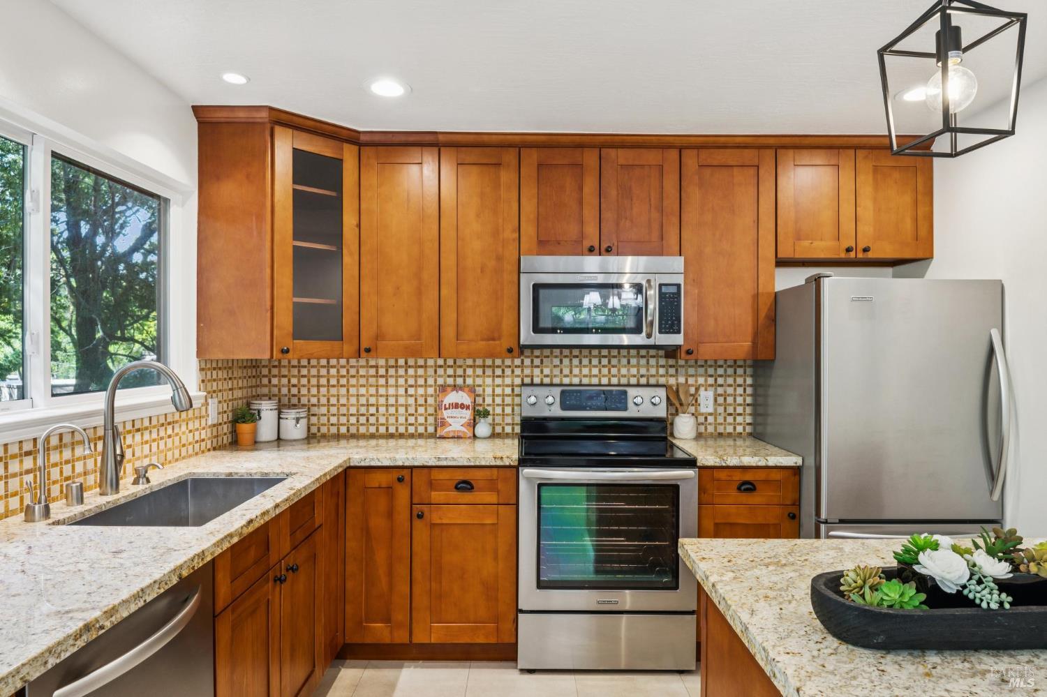 10 Arrowhead Lane Novato, CA 94949 - Photo 23 of 50