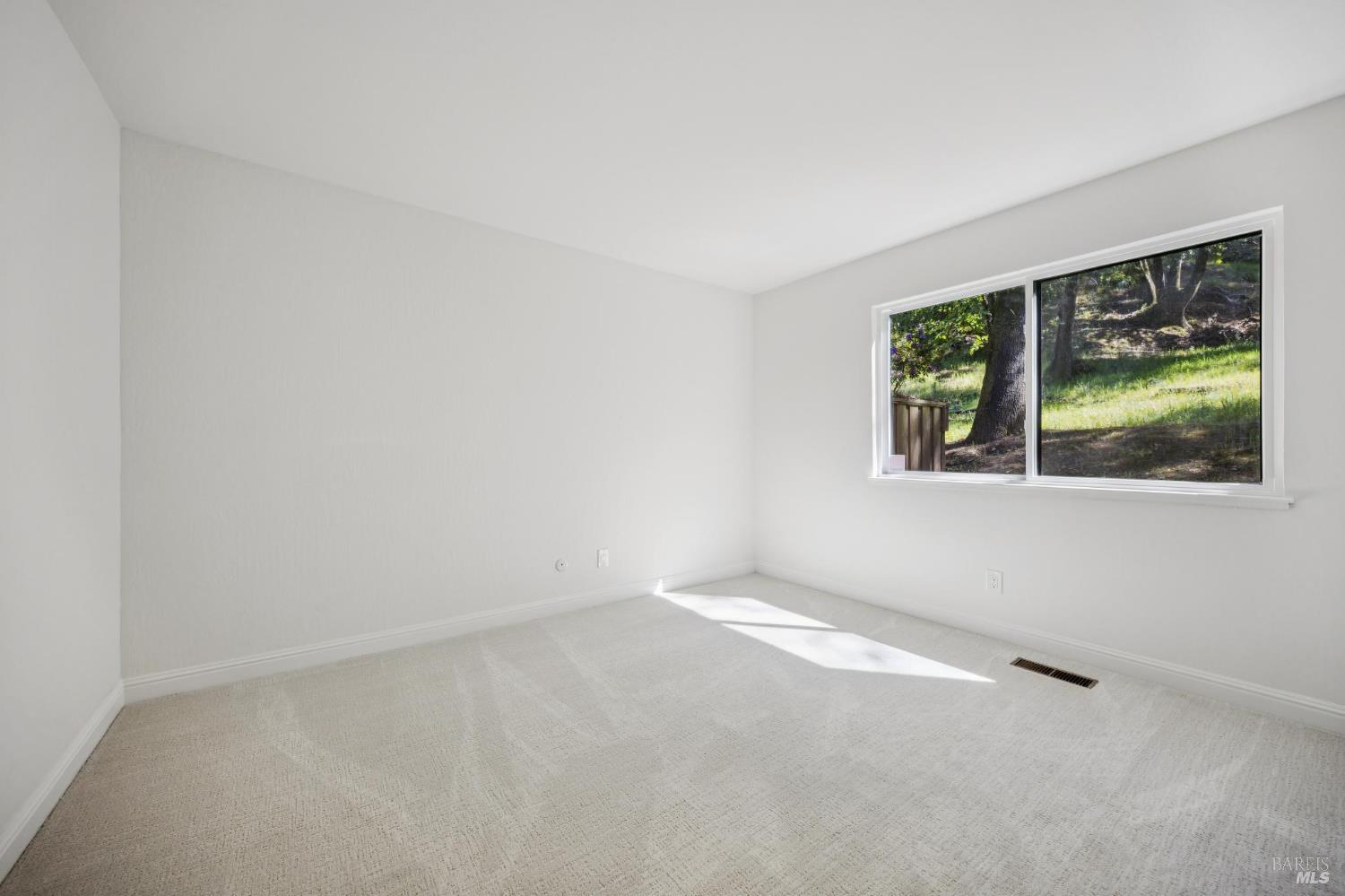 10 Arrowhead Lane Novato, CA 94949 - Photo 27 of 50