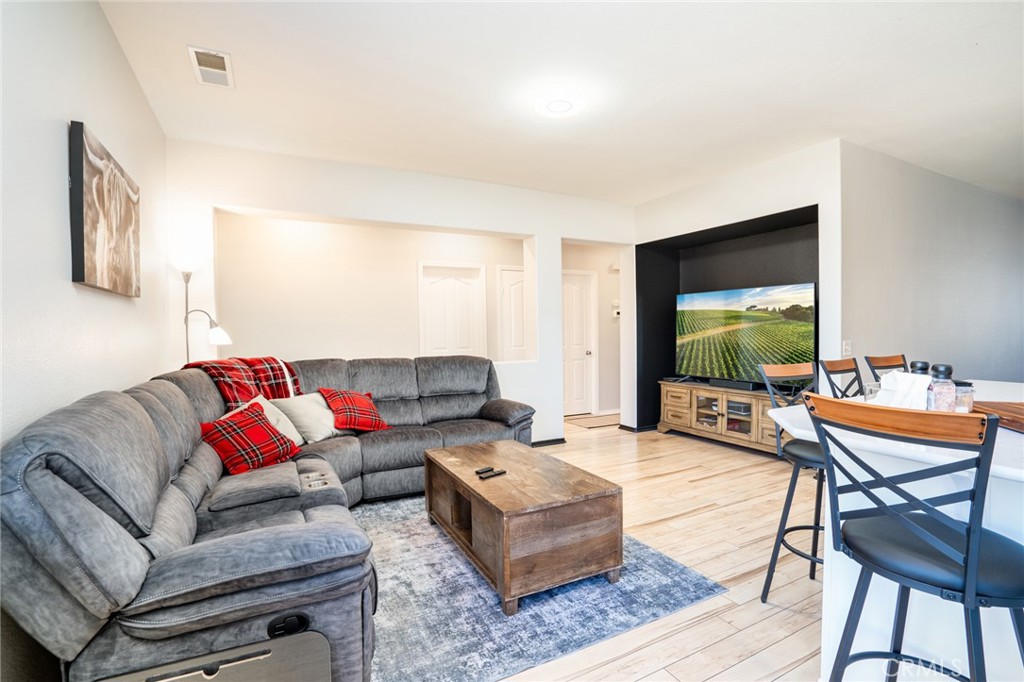 31549 Anzio Circle Winchester, CA 92596 - Photo 12 of 32