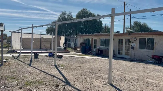 $300,000 | 57376 Highway 127, Baker, CA 92309