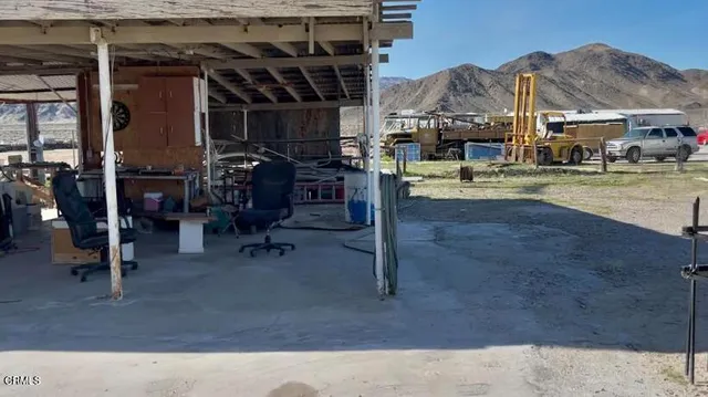 $300,000 | 57376 Highway 127, Baker, CA 92309