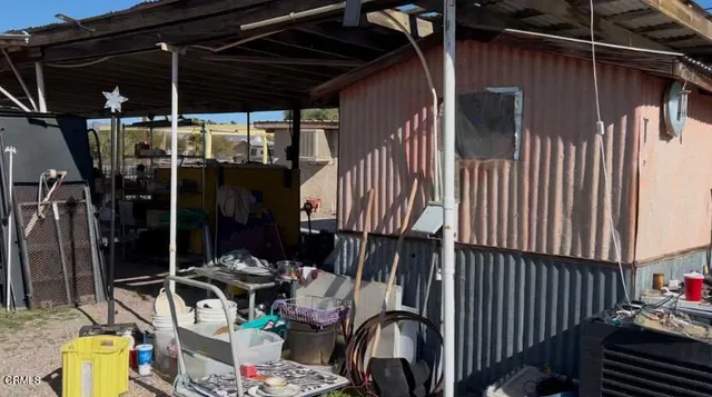 $300,000 | 57376 Highway 127, Baker, CA 92309