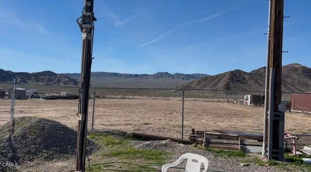 $300,000 | 57376 Highway 127, Baker, CA 92309