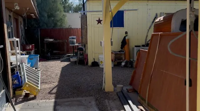 $300,000 | 57376 Highway 127, Baker, CA 92309