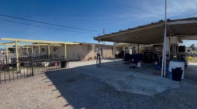 $300,000 | 57376 Highway 127, Baker, CA 92309