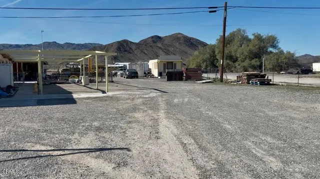 $300,000 | 57376 Highway 127, Baker, CA 92309