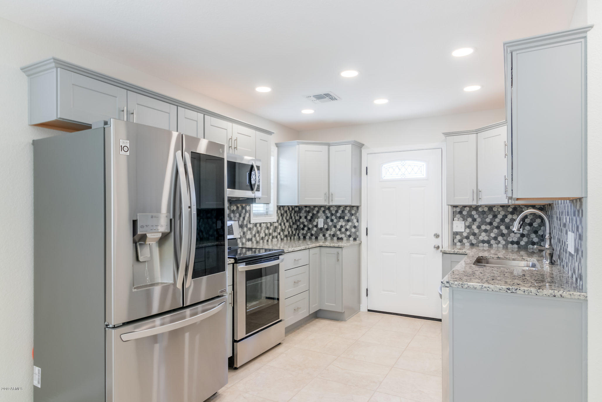 5331 North Wolverine Pass Road Apache Junction, AZ 85119 - Photo 10 of 37 KITCHEN