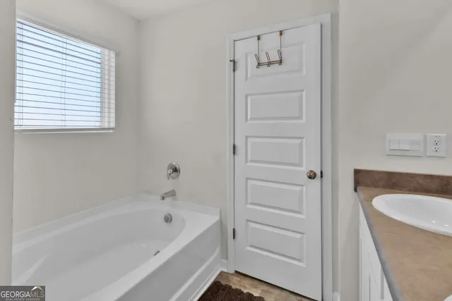 $389,000 | 1054 Mackets Court Southeast, Atlanta, GA 30354