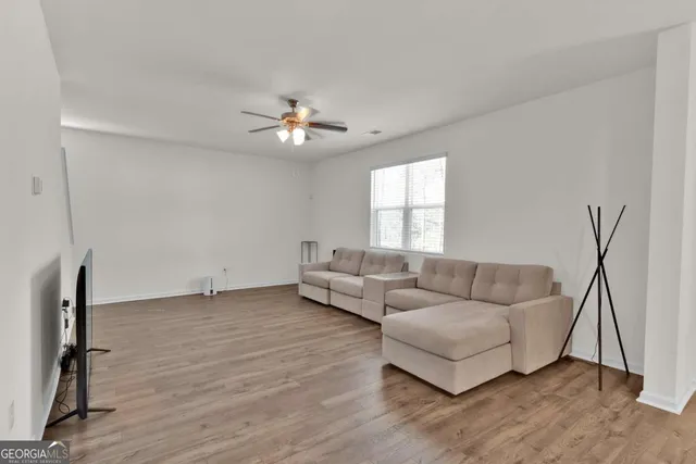 $389,000 | 1054 Mackets Court Southeast, Atlanta, GA 30354