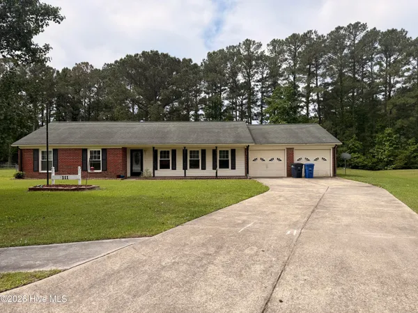 $2,100 | 111 Old Post Court, Jacksonville, NC 28546