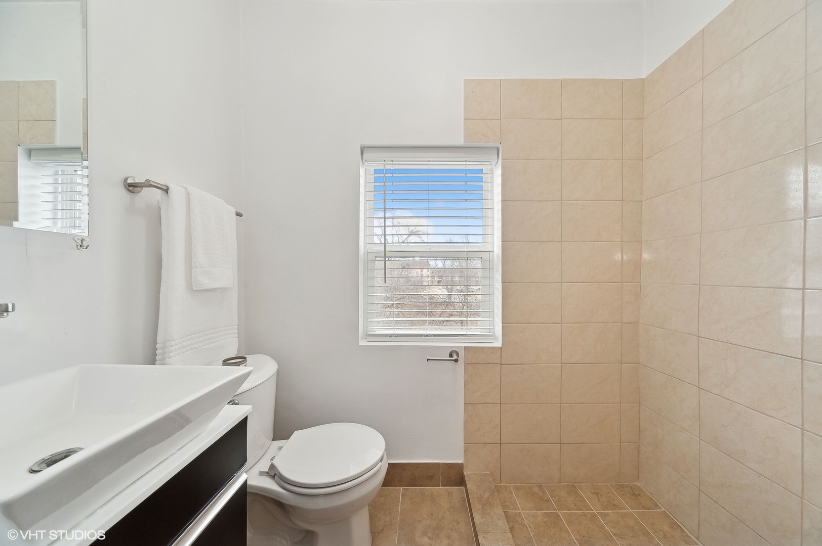 2250 North Meacham Road Palatine, IL 60067 - Photo 12 of 14