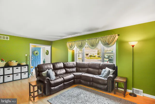 $449,900 | 19 Westbrite Court, Wilmington, DE 19810