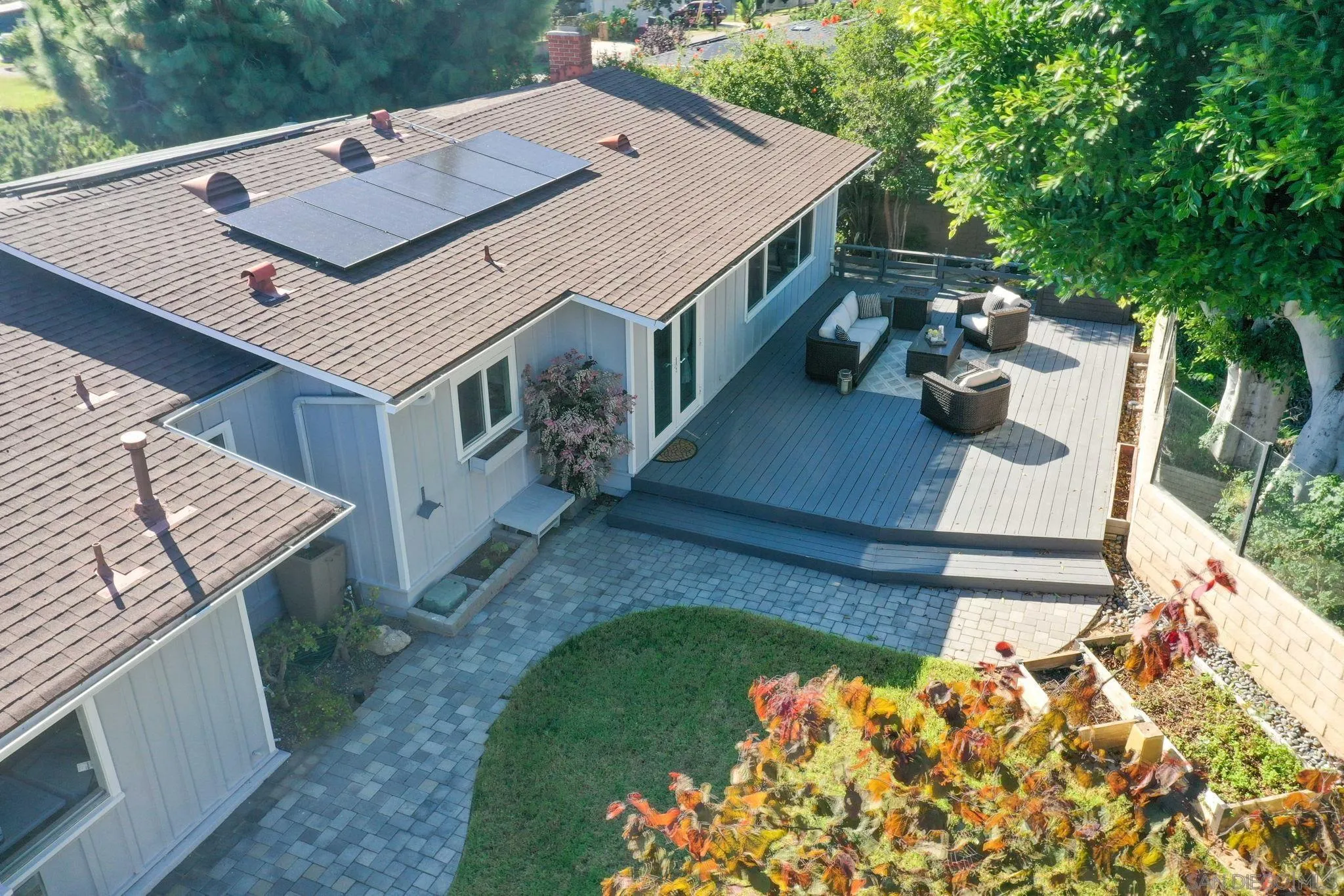 1625 Eolus Avenue Encinitas, CA 92024 - Photo 34 of 37 a view of a house with patio