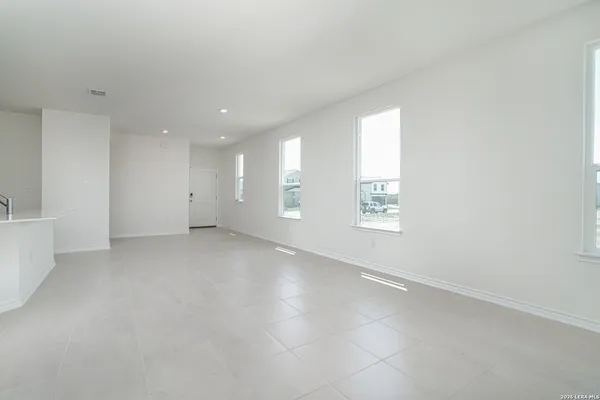 $2,000 | 1320 Atticus Avenue, New Braunfels, TX 78130