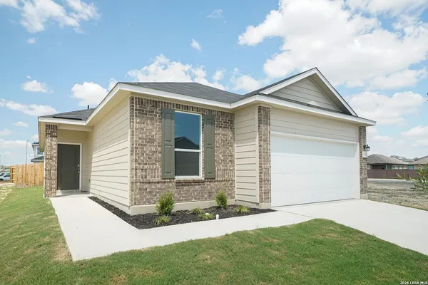 $2,000 | 1320 Atticus Avenue, New Braunfels, TX 78130