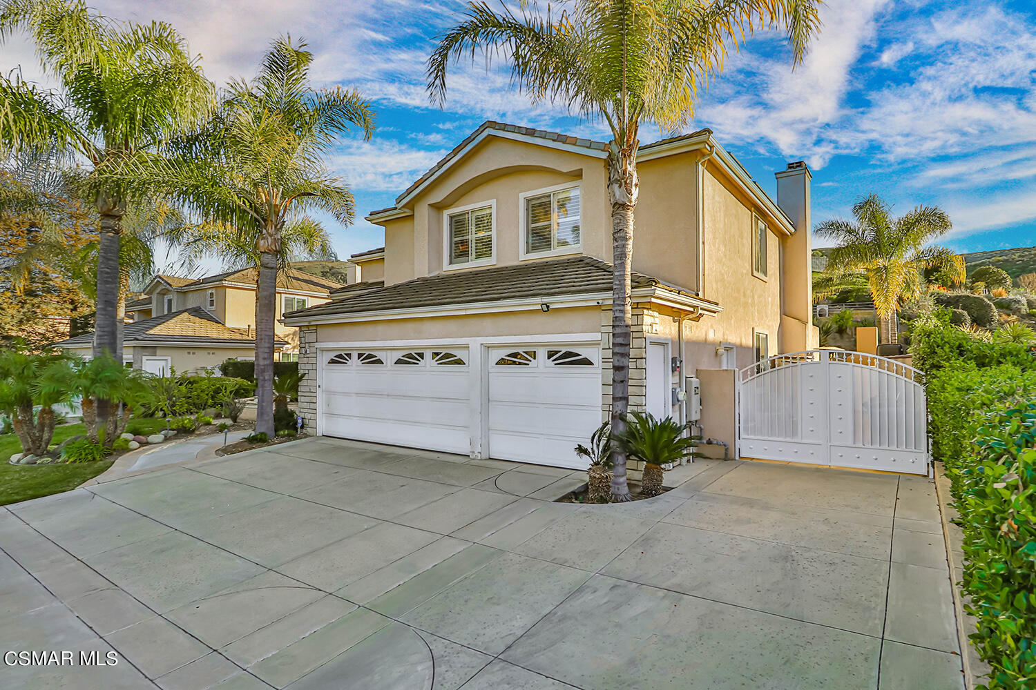 58 Mollison Drive Simi Valley, CA 93065 - Photo 10 of 82 aFront and Entry2