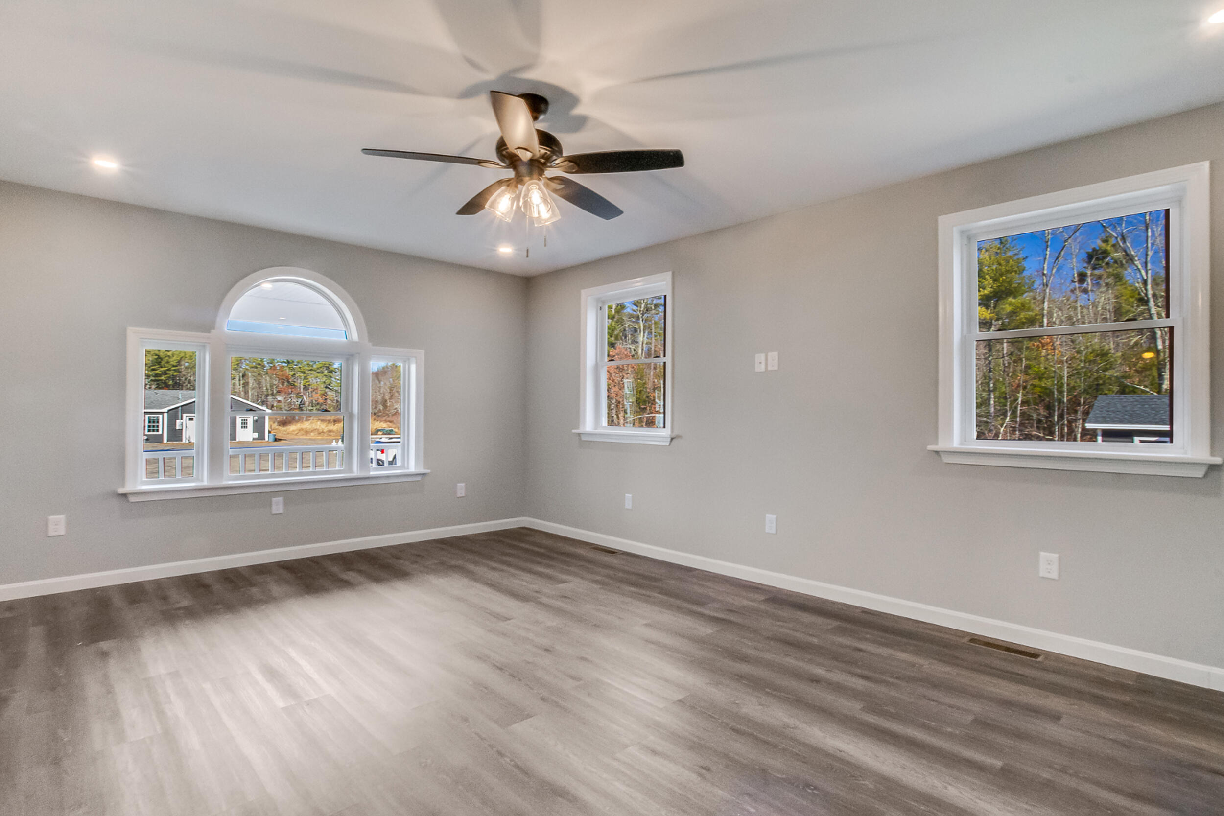 17 Blue Rose Lane Lebanon, ME 04027 - Photo 13 of 49 21_img_11051