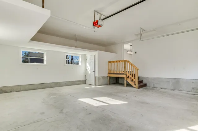 $599,900 | 17 Blue Rose Lane, Lebanon, ME 04027