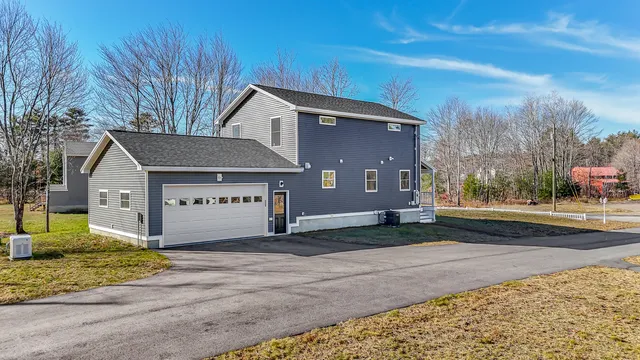 $599,900 | 17 Blue Rose Lane, Lebanon, ME 04027