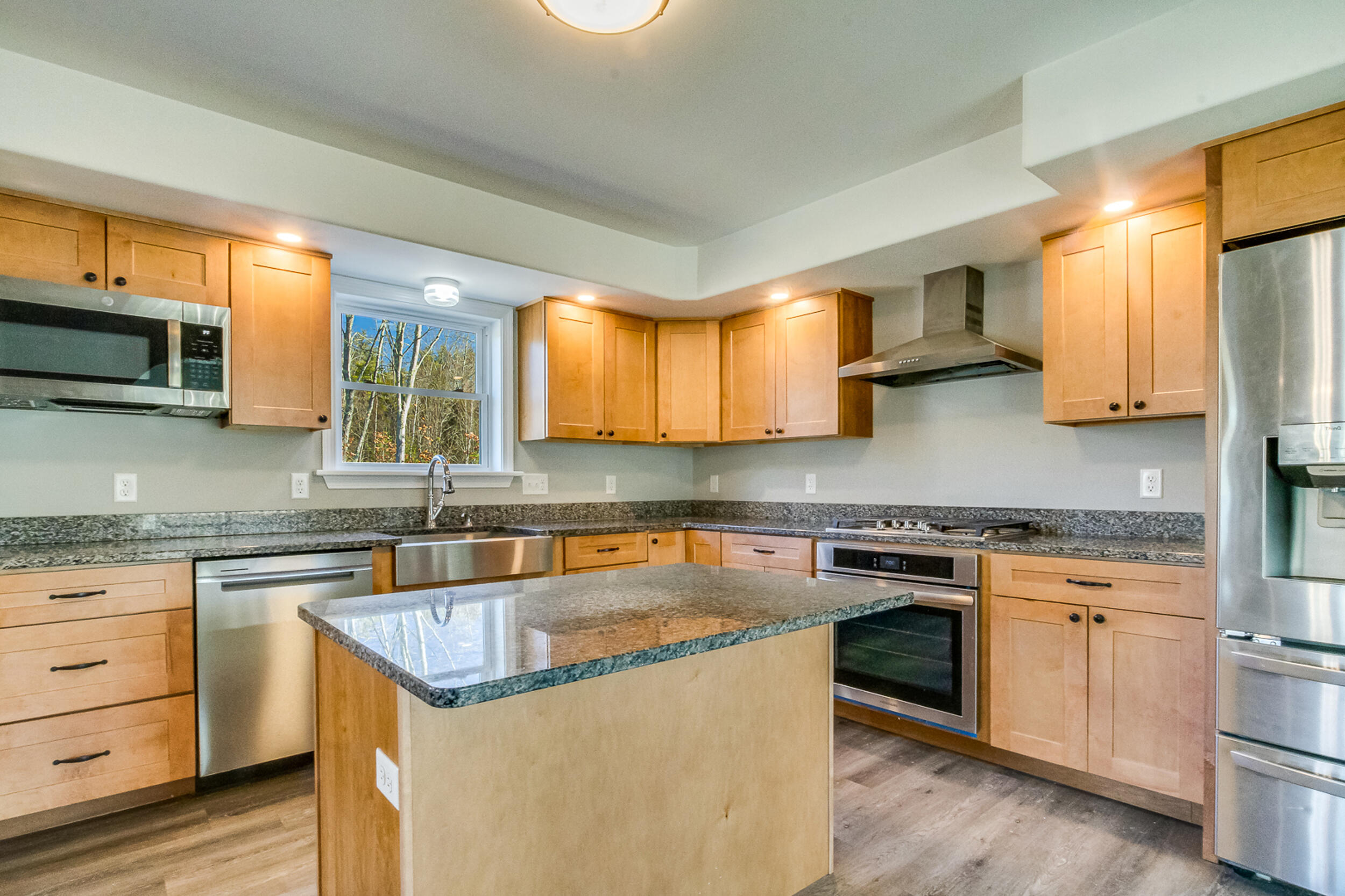 17 Blue Rose Lane Lebanon, ME 04027 - Photo 4 of 49 3_img_09851