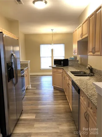 $1,575 | 7879 Mariners Pointe Circle, Denver, NC 28037