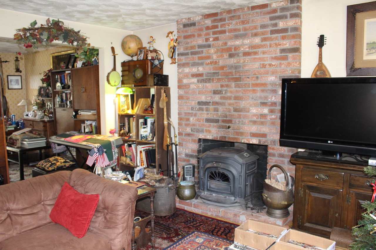 216 High Range Road Londonderry, NH 03053 - Photo 8 of 19