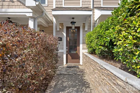 $1,100,000 | 744 Amalfi Drive, Davidson, NC 28036