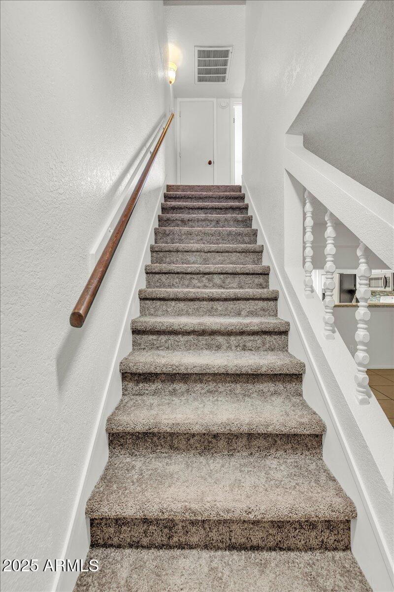 2437 East Tracy Lane, Unit 2 Phoenix, AZ 85032 - Photo 22 of 30 a view of entryway