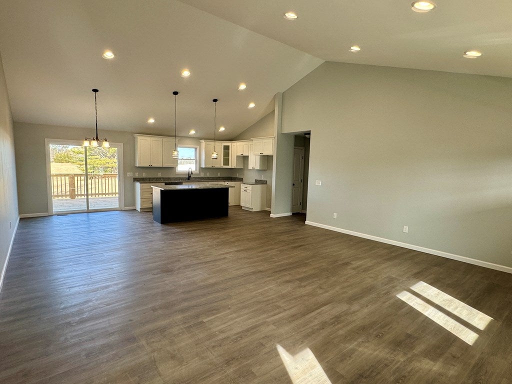 977 Cranberry Road Galax, VA 24333 - Photo 5 of 28 Gallery Image 5