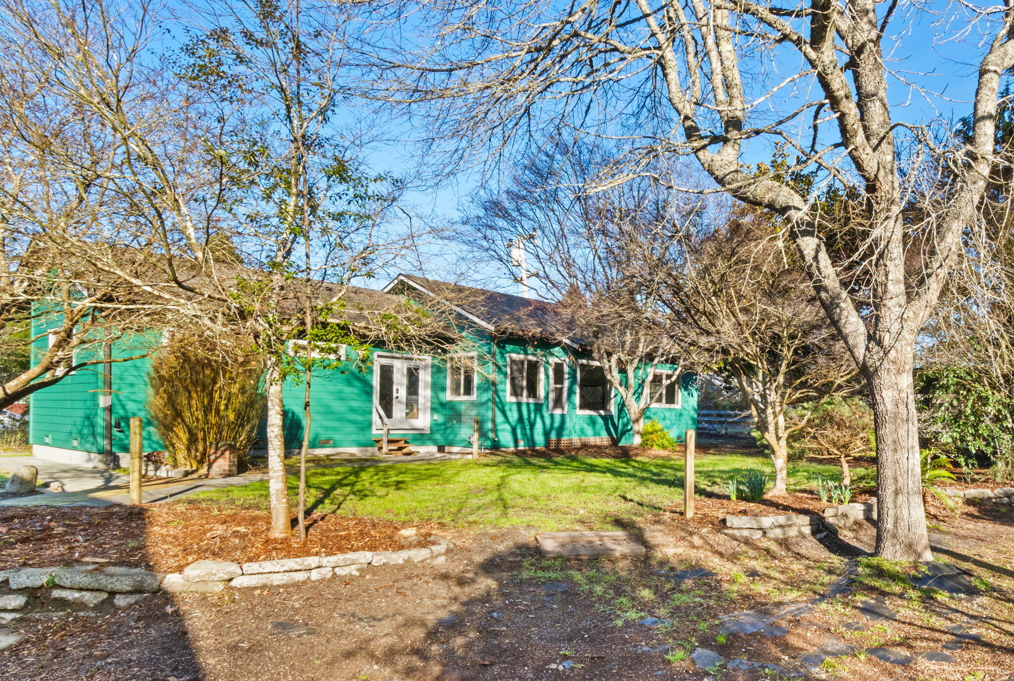 61 Kingston Road Fieldbrook, CA 95519 - Photo 2 of 48 a view of a volley ball court