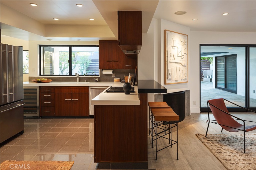 1001 Nottingham Road Newport Beach, CA 92660 - Photo 11 of 34