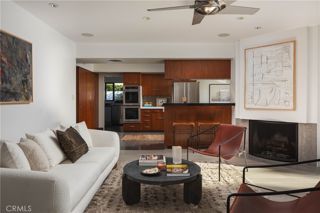 1001 Nottingham Road Newport Beach, CA 92660 - Photo 9 of 34