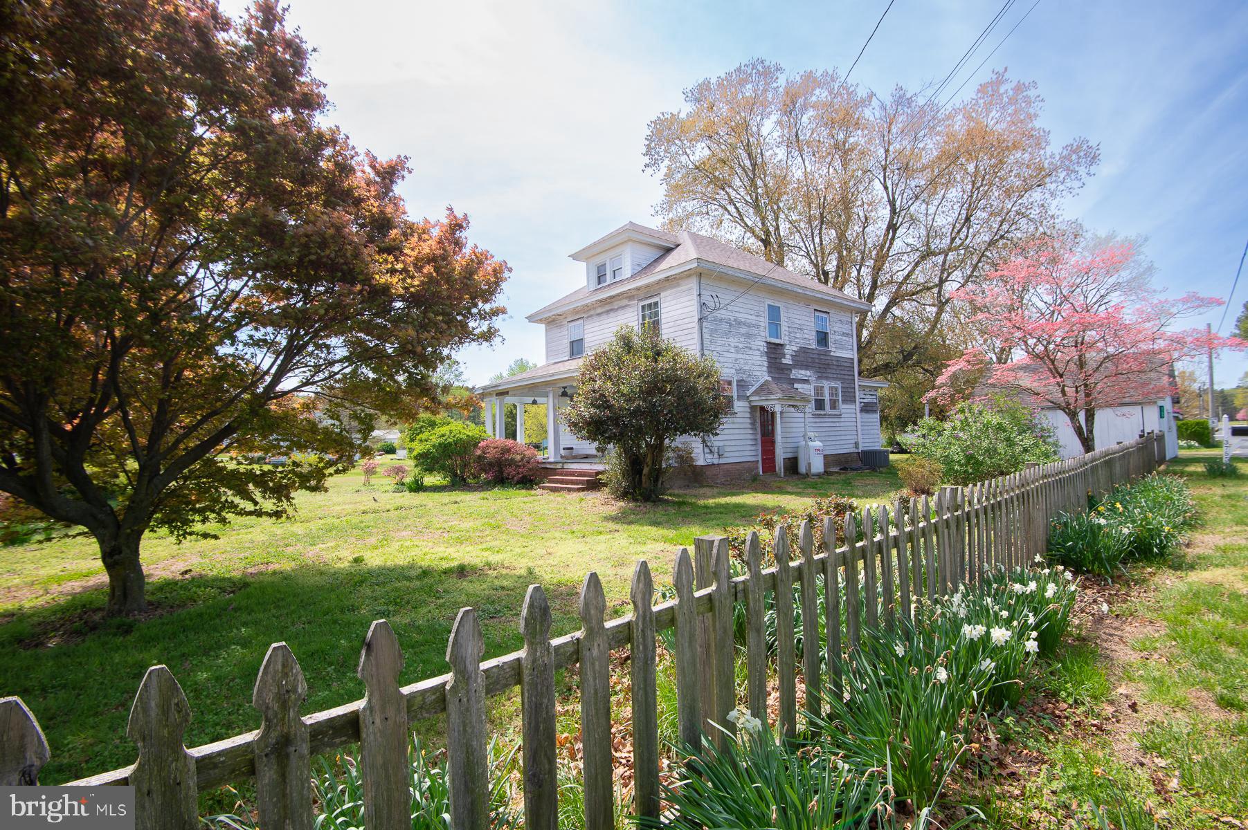 3755 Sunnyside Road East New Market, MD 21631 - Photo 3 of 37 a front view of house with yard and green space