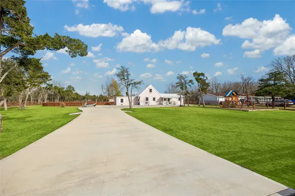 $459,000 | 5815 Avenue G 1/2, Santa Fe, TX 77510