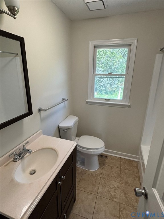 8630 Richmond Road Toano, VA 23168 - Photo 20 of 22 Unit B 2nd Level Full Bathroom