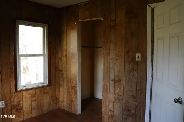$102,900 | 3849 Nealy Ridge, Clinchco, VA 24226